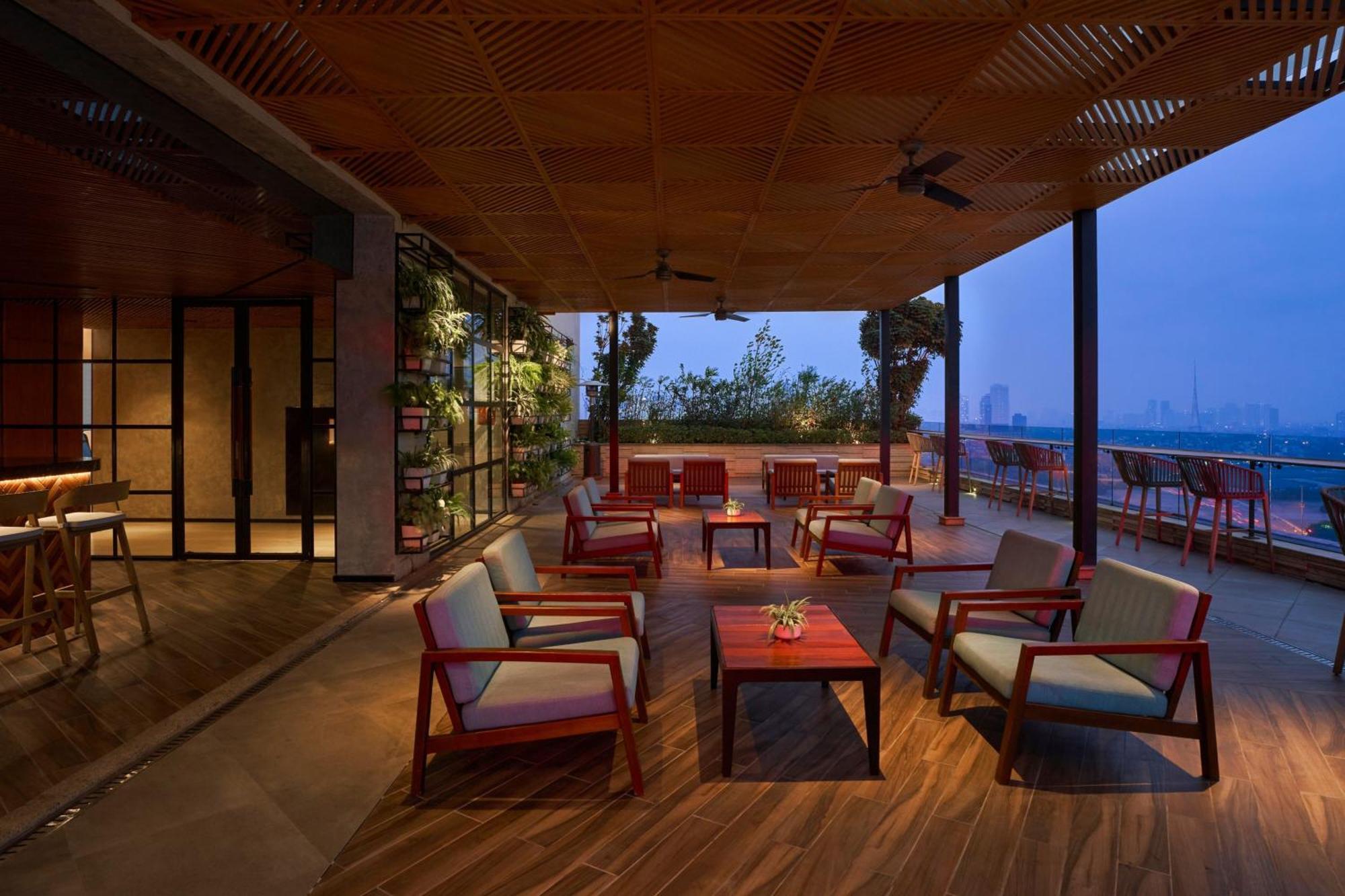 Sheraton Hanoi West Exterior photo