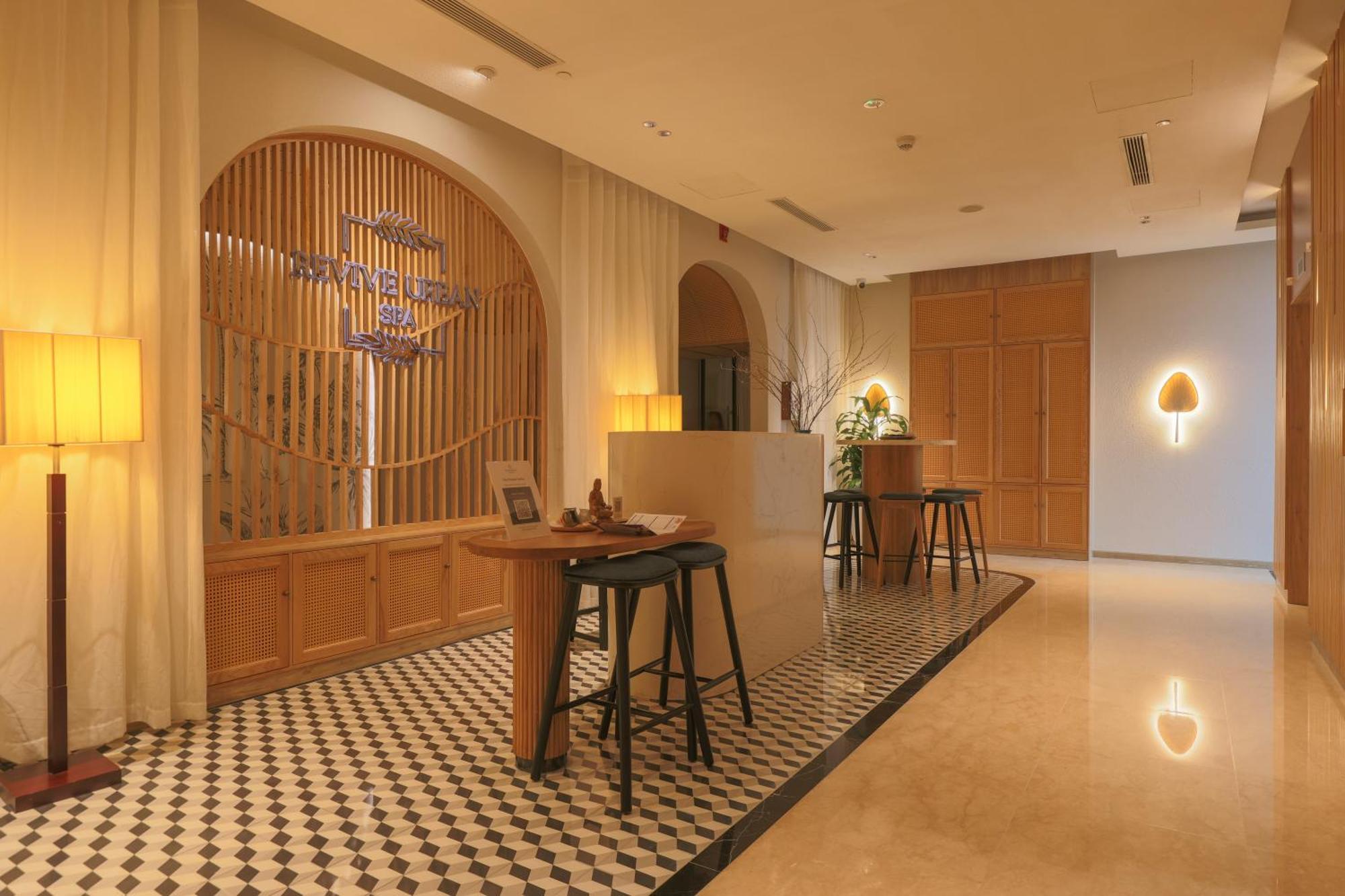 Sheraton Hanoi West Exterior photo